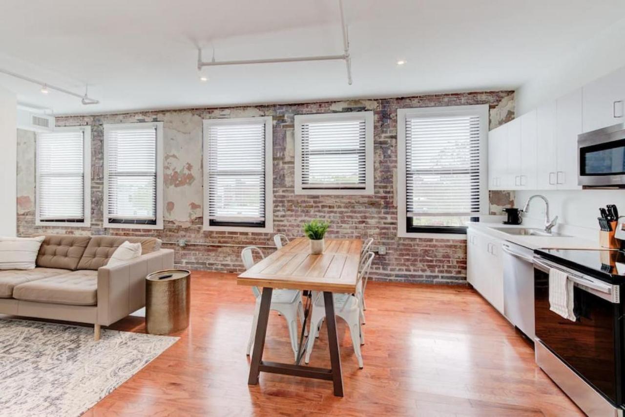 Revitalized Historic Place Appartement